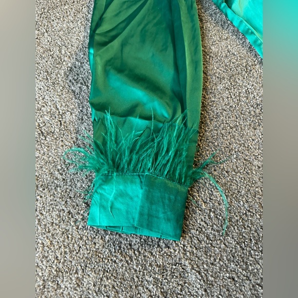 L.I.F.E. Luxurious Spliced Faux Feather Party Silky Blouse L💚New with Tags - Picture 8 of 10